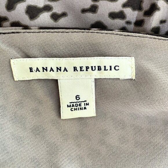 BANANA REPUBLIC Gray & Black Python Print Silk Dress Size 6 - Picture 6 of 7